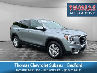 Used 2024 GMC Terrain SLE image 1