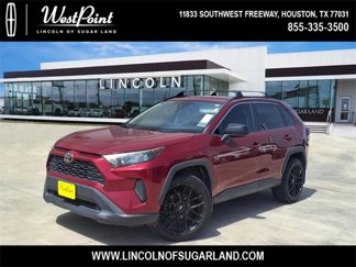 Used 2019 Toyota RAV4 LE image 1