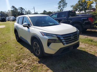 Used 2024 Nissan Rogue SV image 1