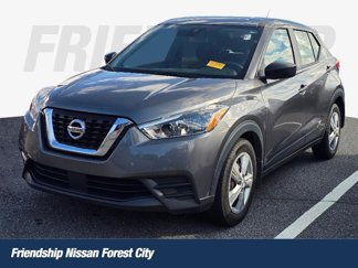 Used 2020 Nissan Kicks S image 1