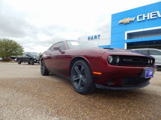 Used 2019 Dodge Challenger SXT image 1