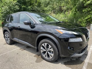 Certified 2022 Nissan Rogue SV image 1