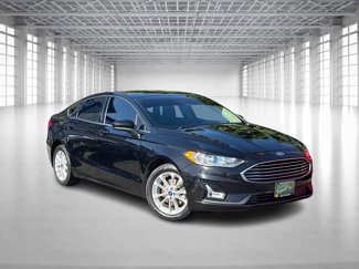 Used 2019 Ford Fusion SE image 1