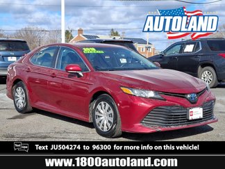 Used 2018 Toyota Camry LE image 1