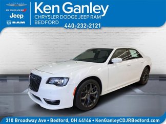 New 2022 Chrysler 300 Touring L w/ Popular Equipment Group image 1