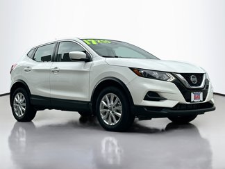 Used 2021 Nissan Rogue Sport S image 1