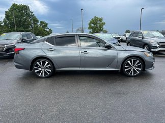 Used 2021 Nissan Altima 2.5 SR w/ SR Premium Package image 1