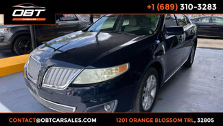 Used 2009 Lincoln MKS image 1