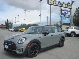 Used 2022 MINI Cooper Clubman S w/ Premium Package image 1