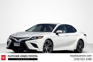 Used 2020 Toyota Camry SE image 1