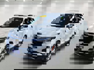 Used 2024 Chevrolet Equinox LT image 1