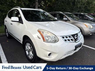 Used 2013 Nissan Rogue SV image 1