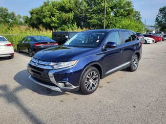 Used 2016 Mitsubishi Outlander SE image 1