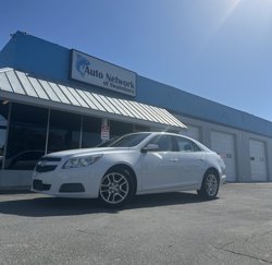 Used 2013 Chevrolet Malibu LT w/ Power Convenience Package image 1