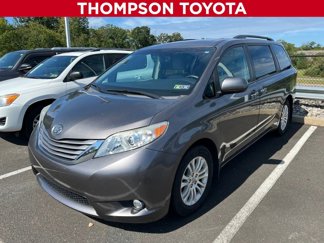 Used 2017 Toyota Sienna XLE image 1