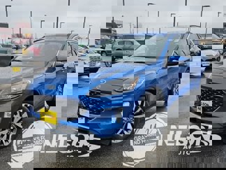 Used 2021 Ford Escape Titanium image 1