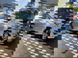 Used 2015 Hyundai Elantra GT image 1