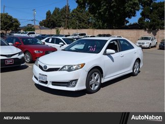 Used 2012 Toyota Camry SE image 1