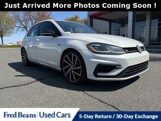 Used 2019 Volkswagen Golf R 4-Door image 1