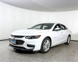 Used 2018 Chevrolet Malibu LT w/ Leather Package image 1