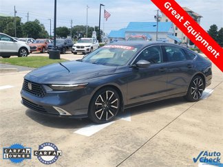 Used 2024 Honda Accord Touring image 1