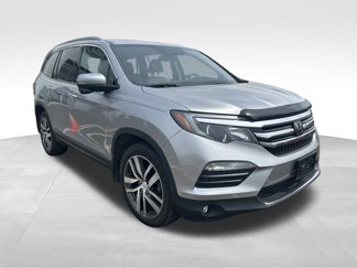 Used 2017 Honda Pilot Touring image 1