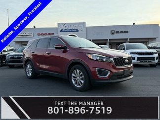 Used 2017 Kia Sorento LX image 1