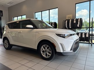 Used 2024 Kia Soul LX w/ Option Group 015 image 1