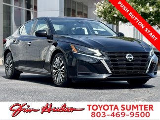 Used 2023 Nissan Altima 2.5 SV image 1