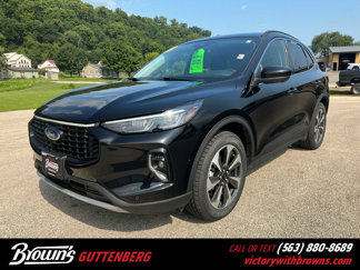 Used 2023 Ford Escape Platinum image 1