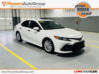Used 2023 Toyota Camry LE image 1