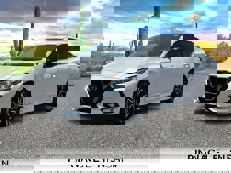 Used 2021 Nissan Sentra SR image 1
