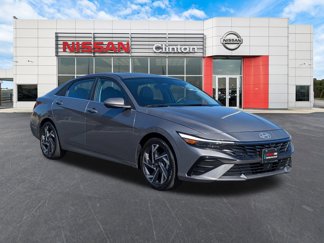 Used 2024 Hyundai Elantra Limited image 1