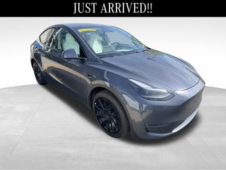 Used 2023 Tesla Model Y Long Range image 1