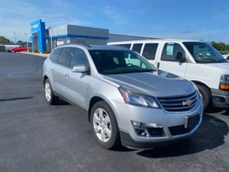 Used 2017 Chevrolet Traverse LT w/ Style and Technology Package image 1