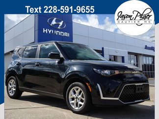 Used 2023 Kia Soul LX w/ LX Technology Package image 1