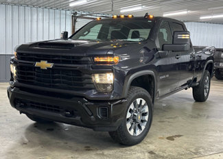 Used 2024 Chevrolet Silverado 2500 Custom w/ Custom Value Package image 1