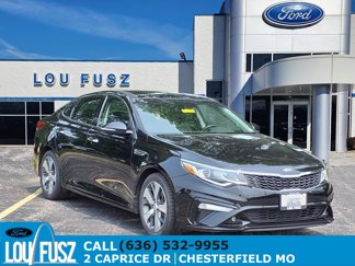 Used 2019 Kia Optima S w/ S Panoramic Sunroof Package image 1