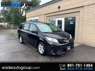 Used 2019 Toyota Sienna LE image 1