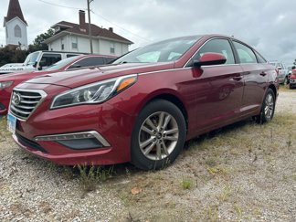 Used 2015 Hyundai Sonata SE image 1