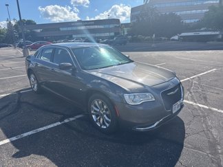 Used 2017 Chrysler 300 Limited image 1
