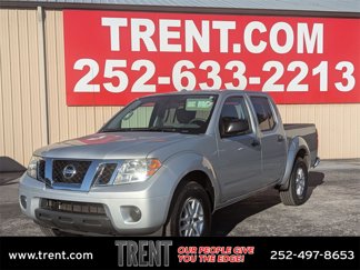 Used 2015 Nissan Frontier SV image 1