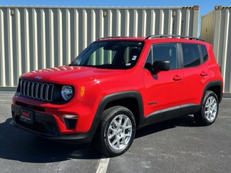 Used 2022 Jeep Renegade Sport w/ Sport Appearance Group image 1