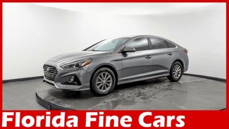 Used 2019 Hyundai Sonata SE image 1