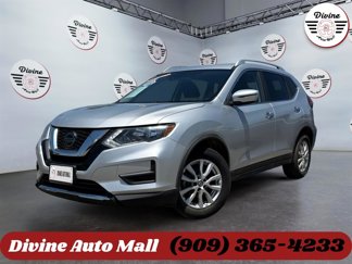 Used 2019 Nissan Rogue S image 1