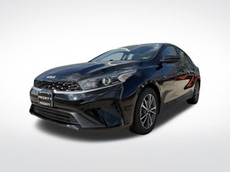 Used 2022 Kia Forte LXS image 1