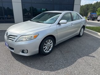 Used 2011 Toyota Camry LE image 1