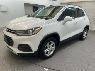 Used 2018 Chevrolet Trax LT w/ LT Convenience Package image 1