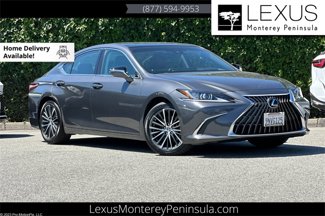 Used 2025 Lexus ES 350 w/ Premium Package image 1
