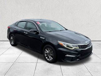 Used 2020 Kia Optima LX image 1